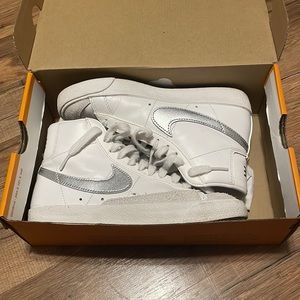 nike blazer mid ‘77